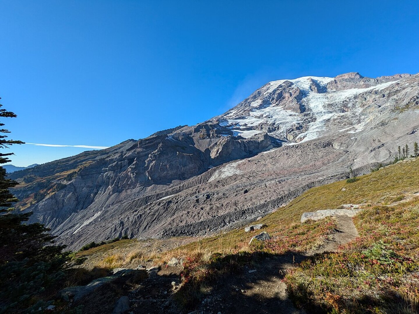 Nisqually Glacier flowing from Mount Rainier