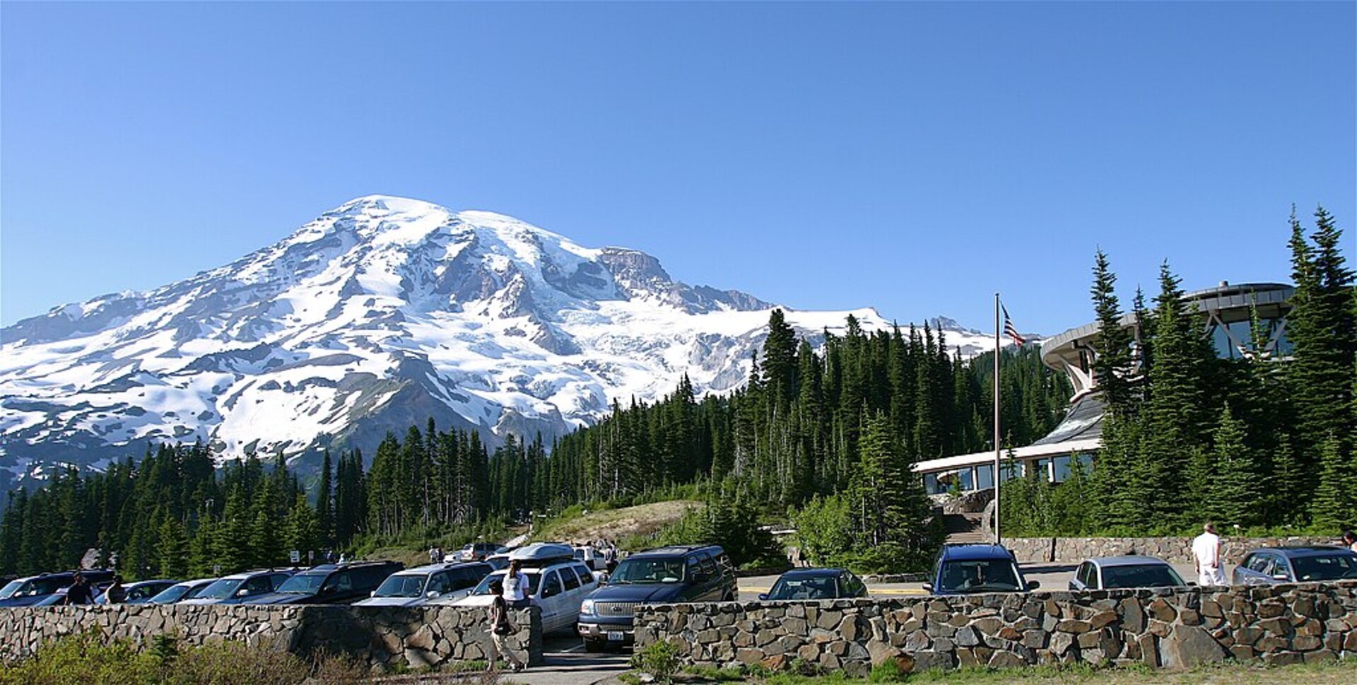 Paradise Visitor Center and Mount Rainier